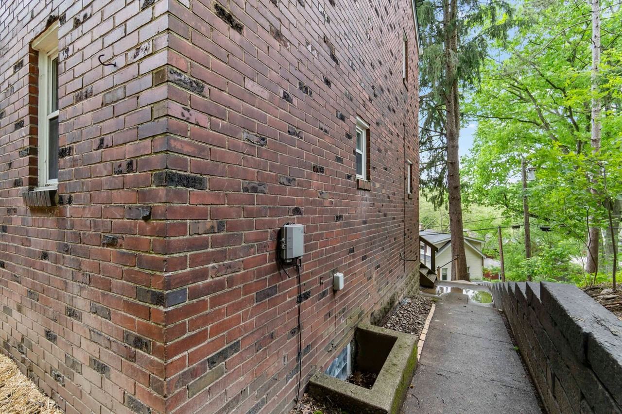 6 Wilkins Rd - Photo 5 of 24