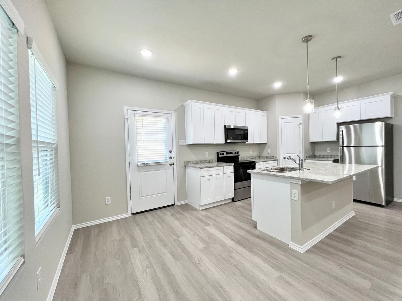 3501 E Renfro St #103