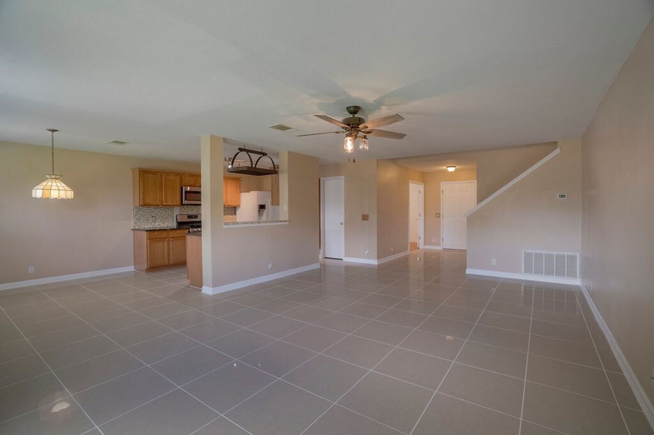918 Estate Dr - Photo 7 of 20
