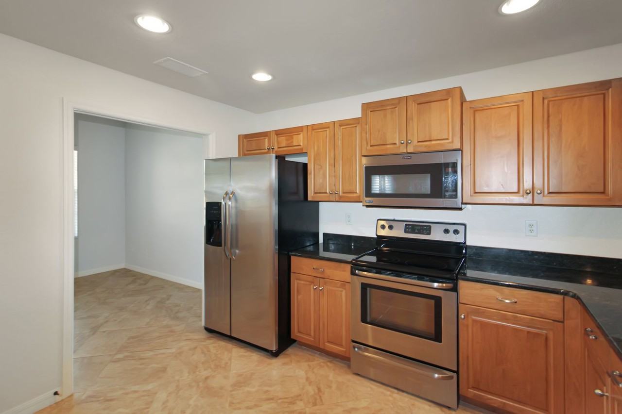 1000 San Lino Cir - Photo 7 of 20