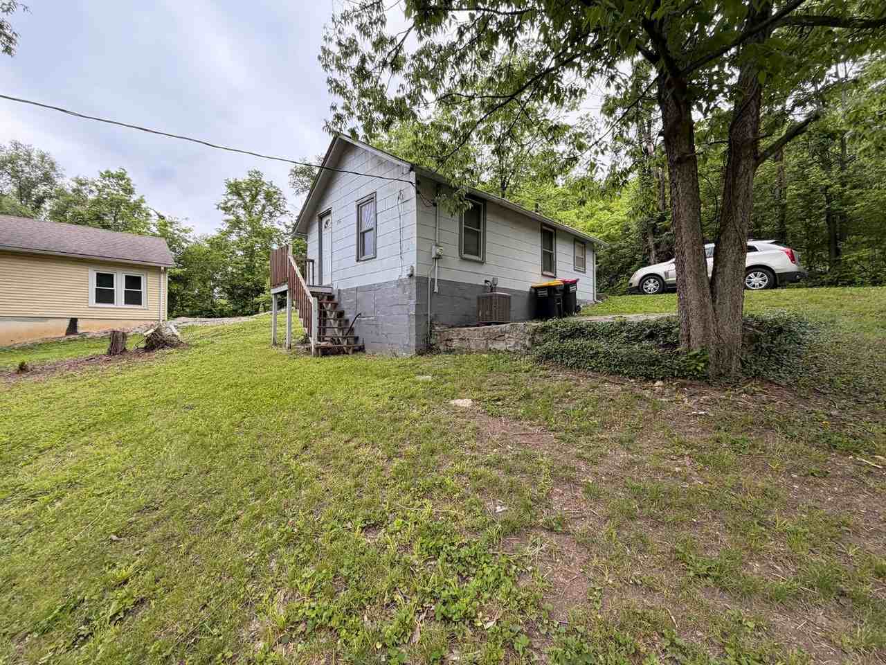 714 Hazel St - Photo 2 of 13