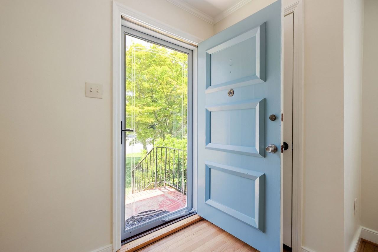 6601 Park Ave - Photo 4 of 37