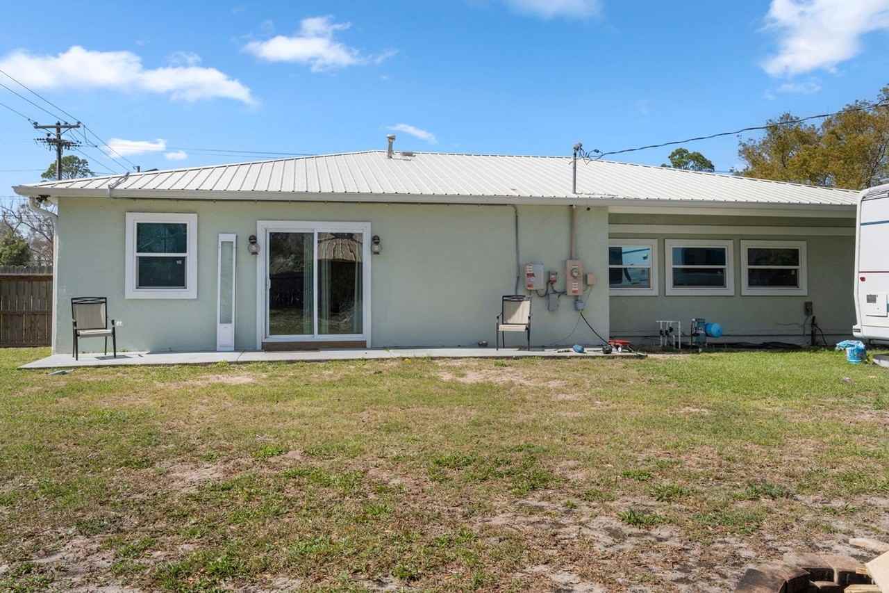 907 Garrison Ave - Photo 2 of 28