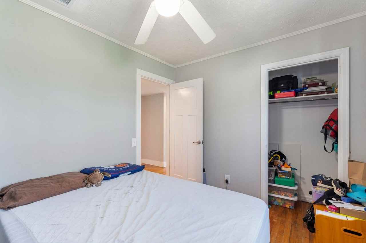 907 Garrison Ave - Photo 7 of 28