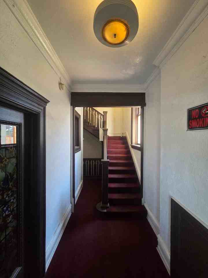 834 N Clarkson St - Photo 3 of 19