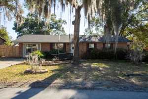 featured image of 641 Sw Orange Ave
