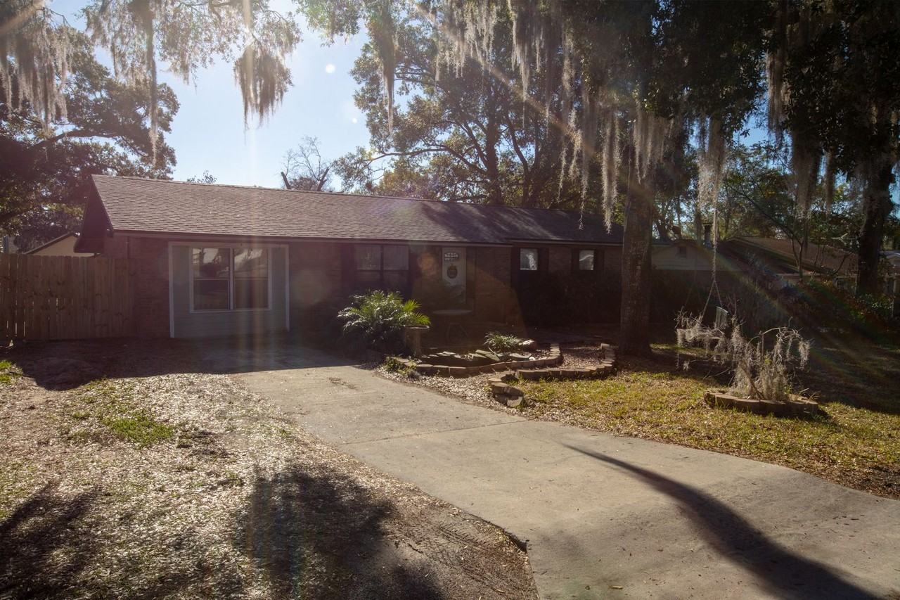 641 Sw Orange Ave - Photo 2 of 18