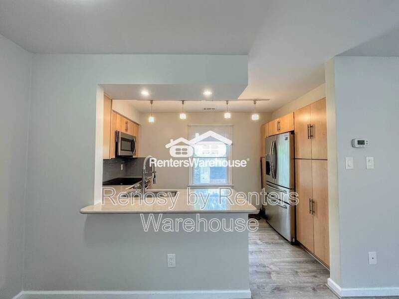 527 W 20th St #402 - Photo 6 of 22