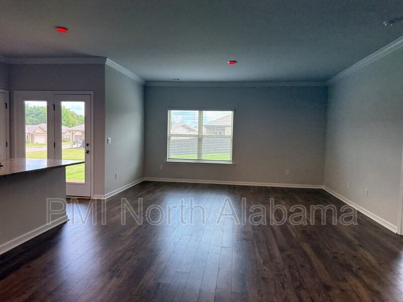 106 Settlement Dr - Photo 3 of 20