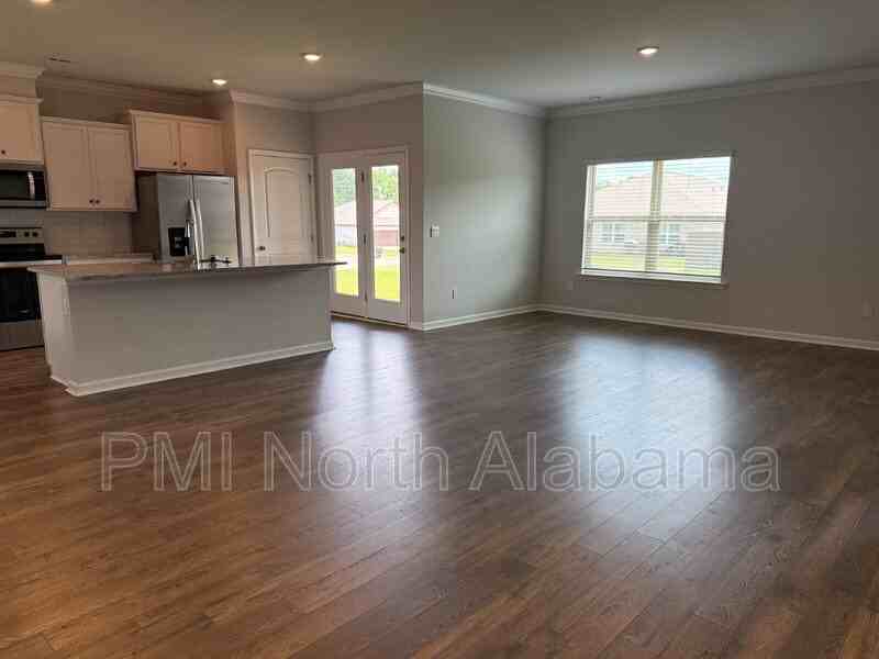 106 Settlement Dr - Photo 4 of 20