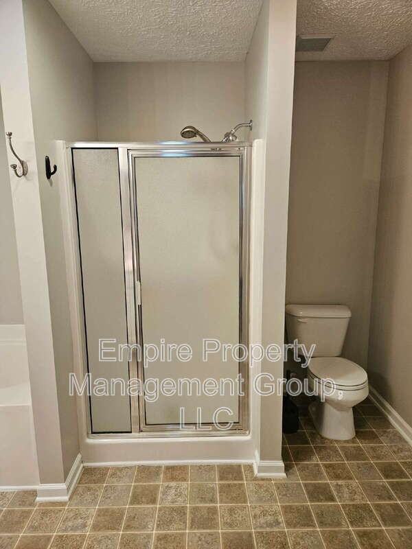 202 Castlebury Dr - Photo 5 of 22