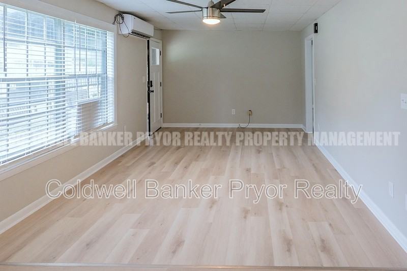 136 Hickey Cir - Photo 7 of 31