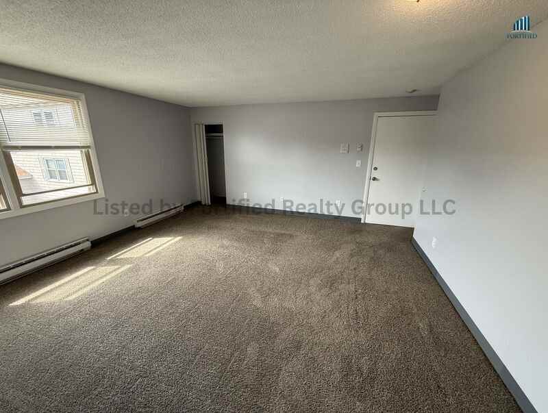 380 Buffinton St #24 - Photo 4 of 14