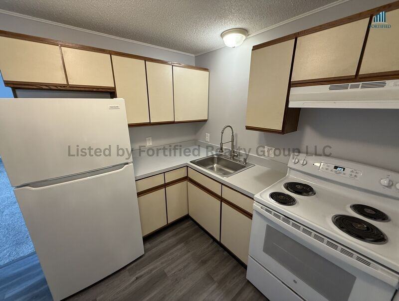 380 Buffinton St #24 - Photo 7 of 14