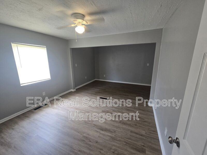 2175 Hanna Dr - Photo 5 of 8