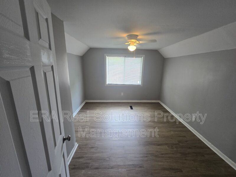 2175 Hanna Dr - Photo 7 of 8