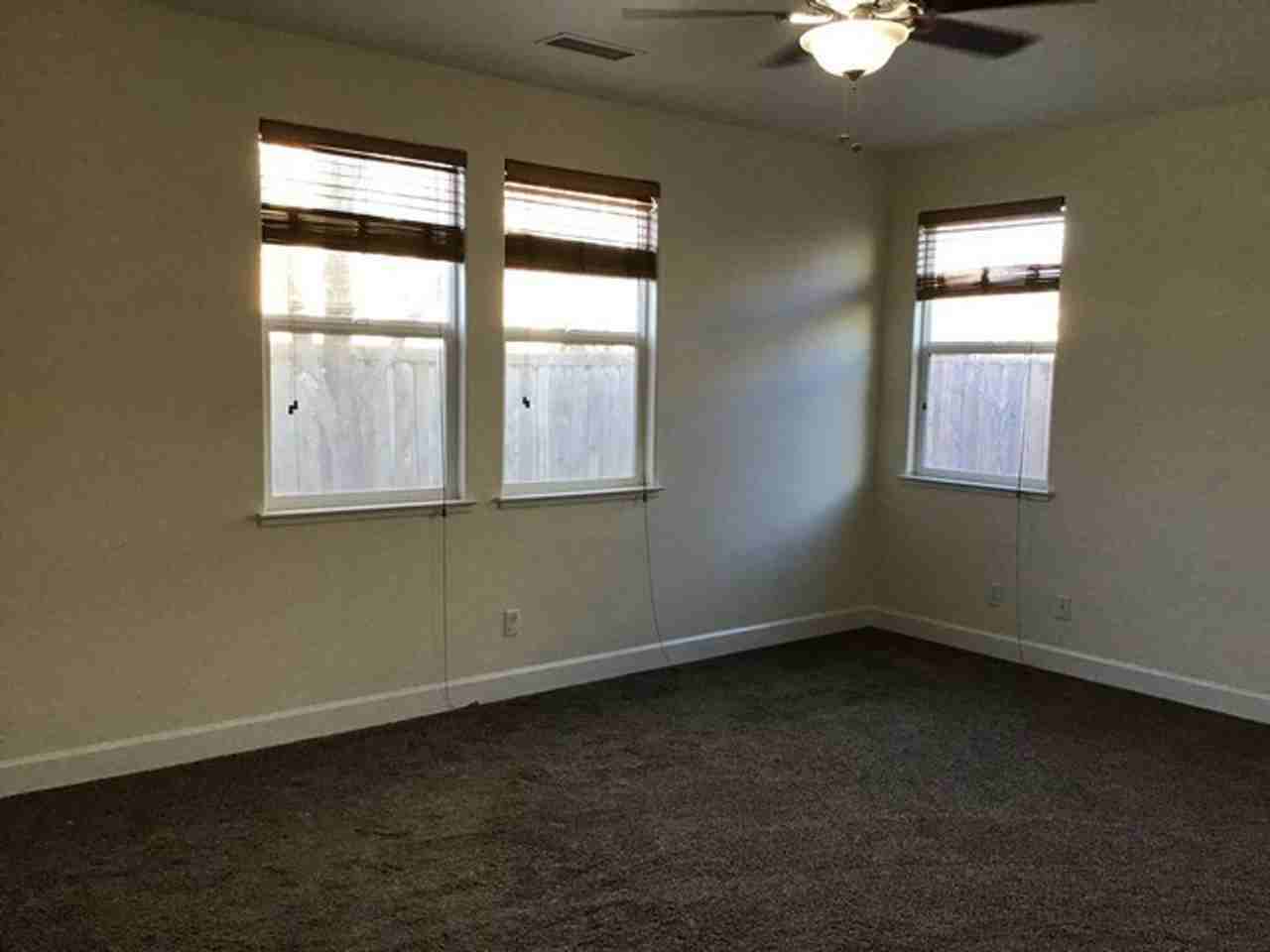 525 Reno Rental Finders - 525 Luciana Dr. Reno, NV 89521 - Photo 6 of 13