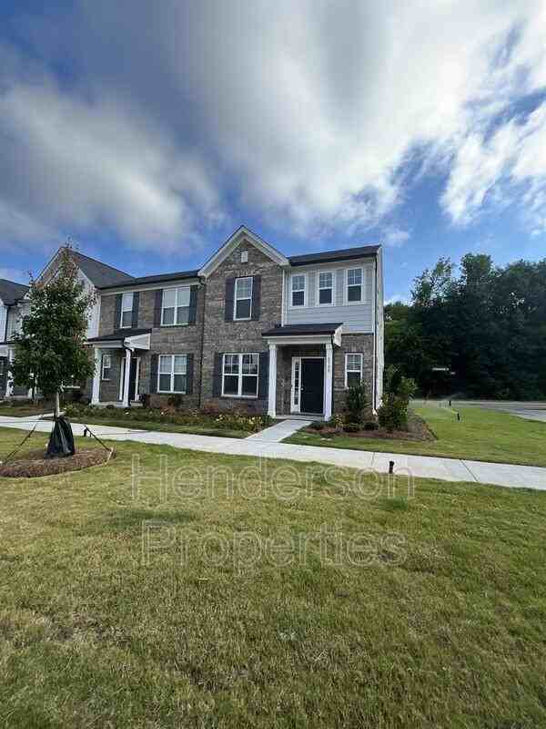 2100 Cobble Ct - Photo 3 of 23