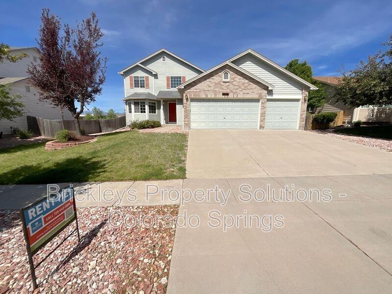 6112 Chivalry Dr - Photo 2 of 41