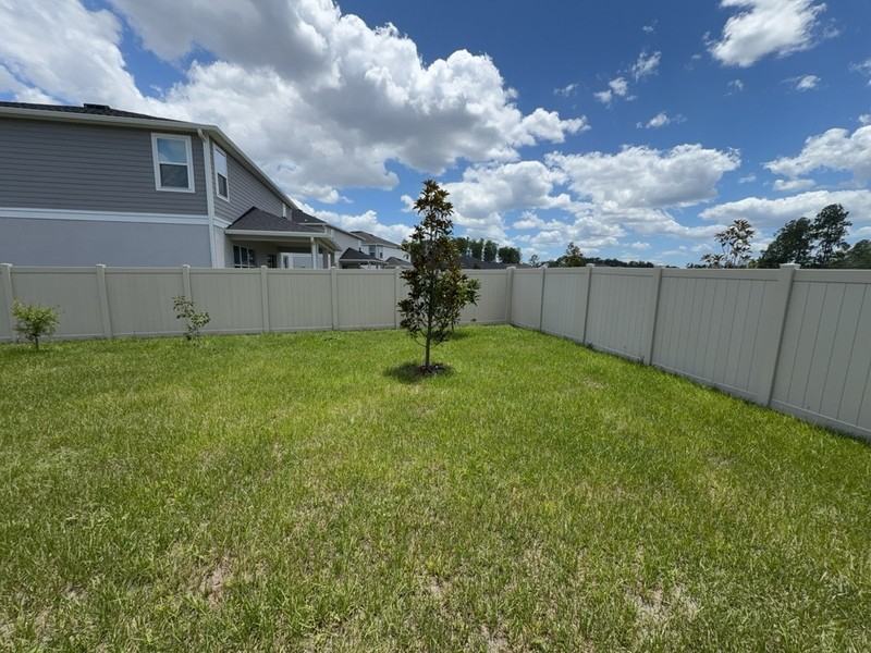 3230 Sanctuary Dr - Photo 4 of 16