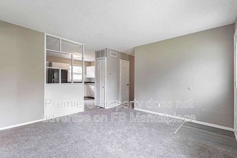 7815 E 51st St - Photo 4 of 13