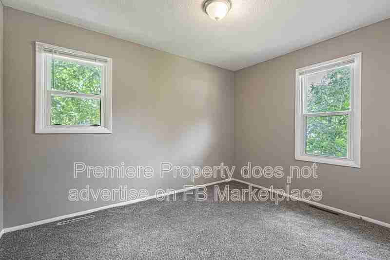 7815 E 51st St - Photo 7 of 13