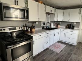 featured image of 362 W Scott St