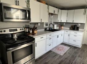 362 W Scott St - Photo 1 of 1