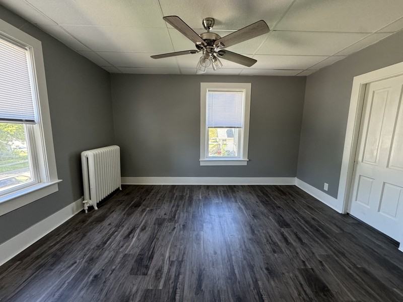 362 W Scott St - Photo 3 of 15