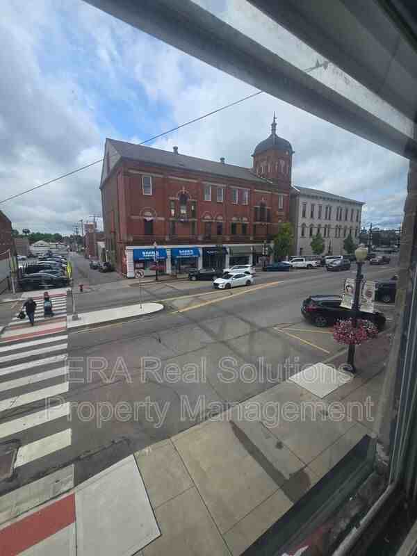 122A N High St - Photo 5 of 11