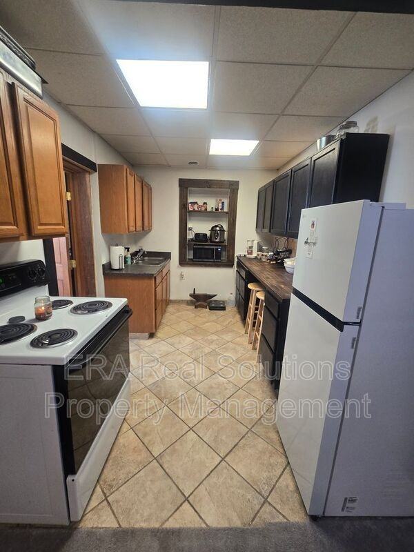 122A N High St - Photo 7 of 11