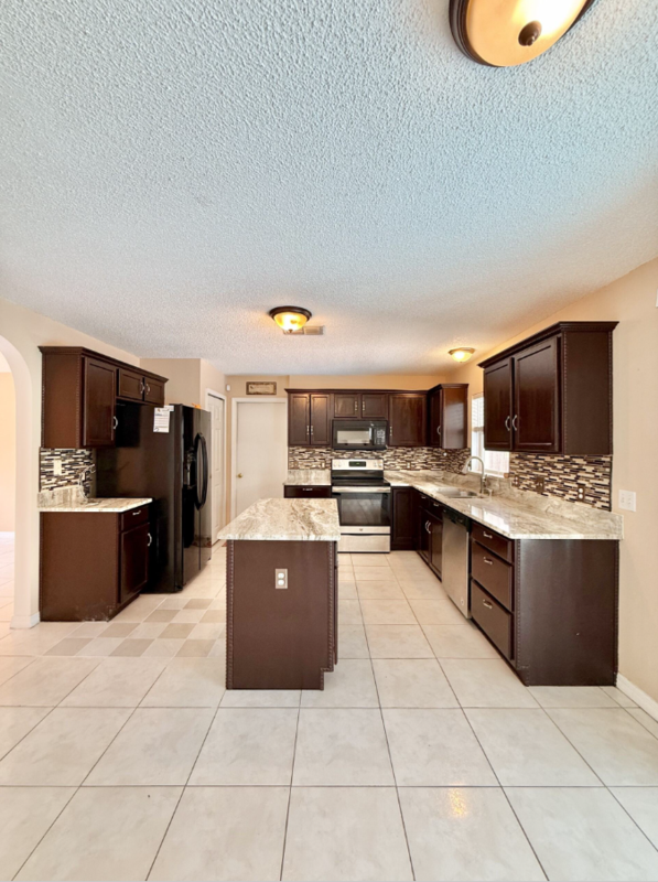 1431 Teal Dr - Photo 6 of 50
