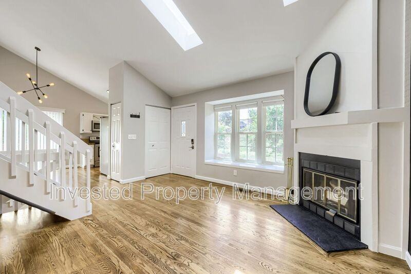 7650 S Steele St - Photo 2 of 21