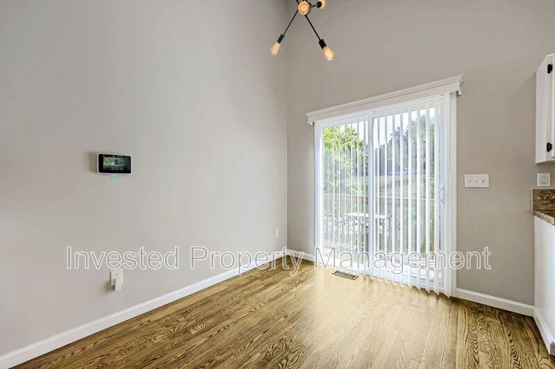 7650 S Steele St - Photo 7 of 21