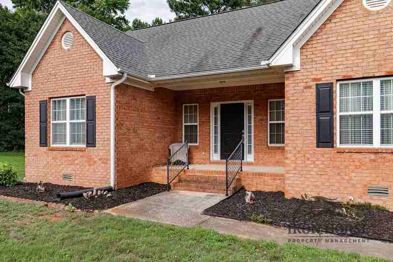 411 Timber Creek Dr - Photo 2 of 30