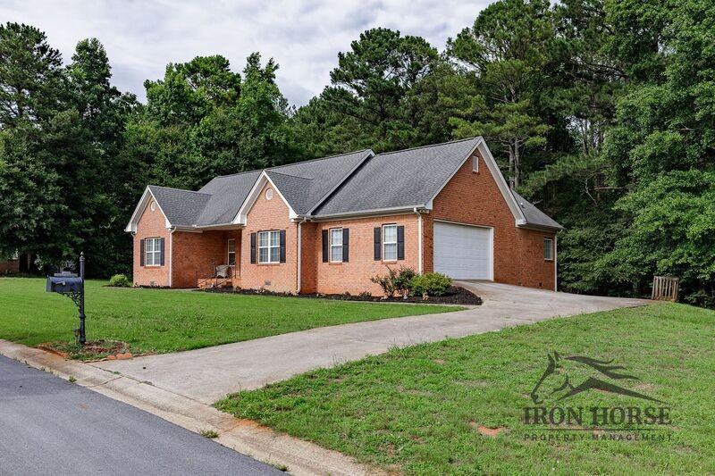 411 Timber Creek Dr - Photo 3 of 30
