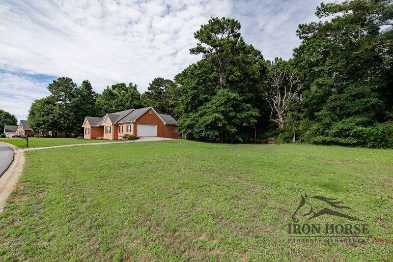 411 Timber Creek Dr - Photo 4 of 30