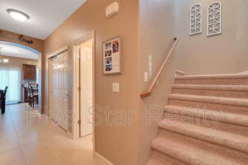 5609 Peach Tree Dr - Photo 3 of 25