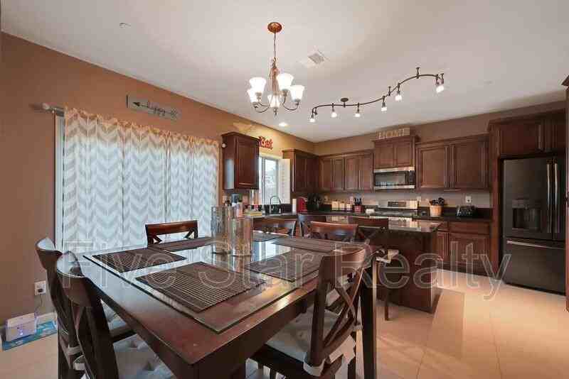 5609 Peach Tree Dr - Photo 6 of 25