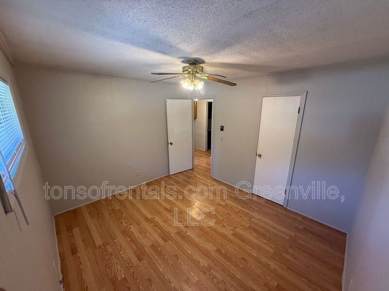 133C Pleasant Dr - Photo 7 of 11
