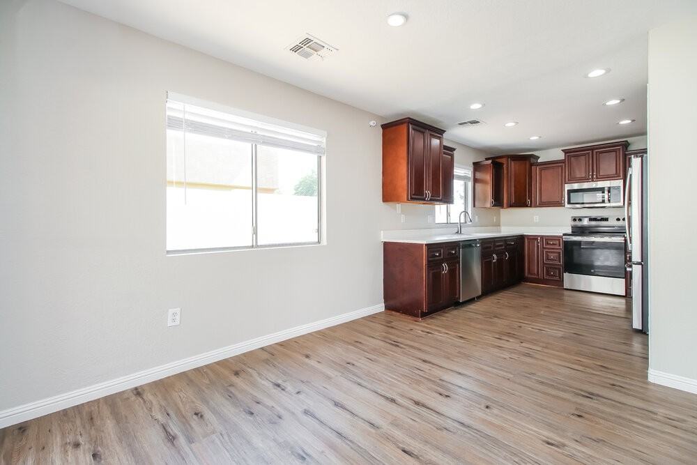 878 E Pollino St - Photo 6 of 16