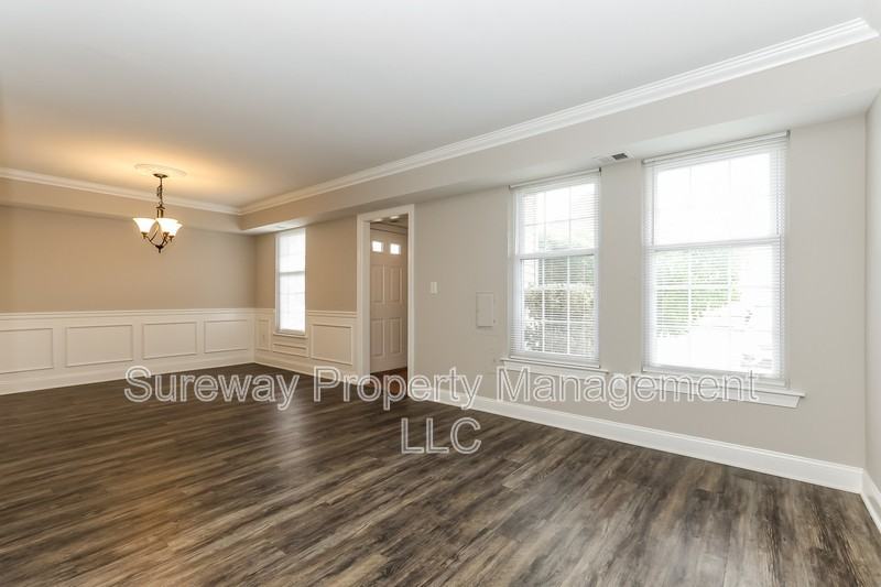 1810 Pennland Ct - Photo 5 of 20