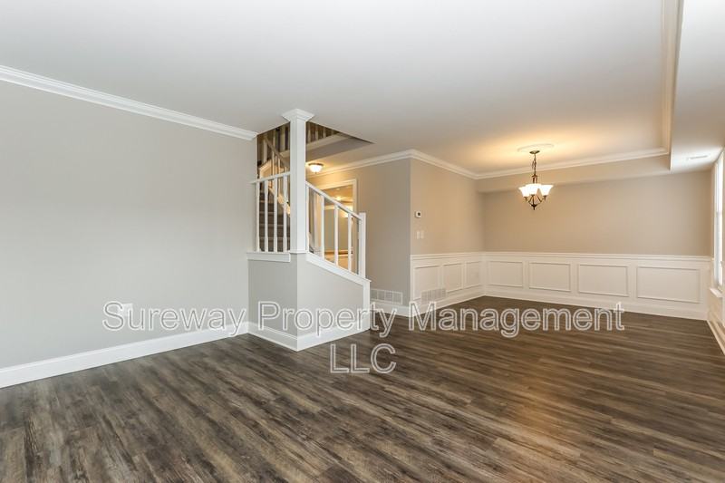 1810 Pennland Ct - Photo 6 of 20