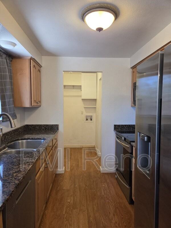 14050 Tourmaline Dr - Photo 5 of 25