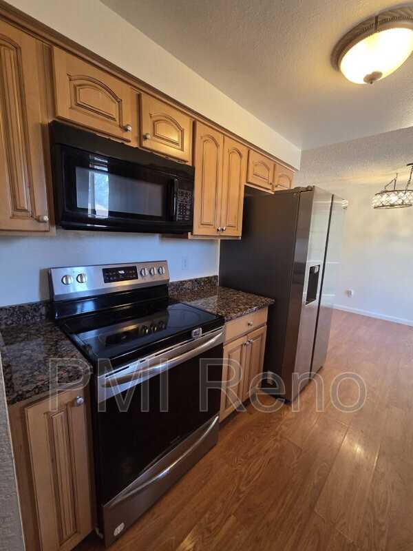 14050 Tourmaline Dr - Photo 7 of 25