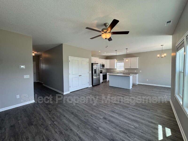 8793 Elmont Cv - Photo 3 of 22