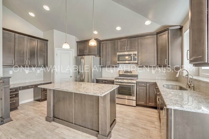1419 W Stayner Dr - Photo 4 of 15