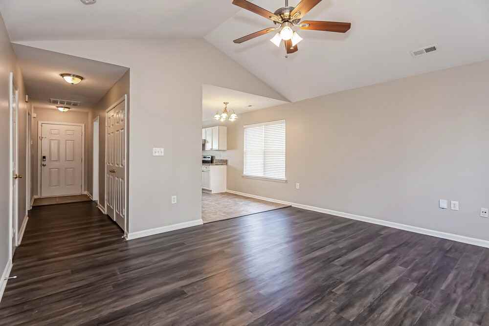 1315 Braveheart Ln - Photo 6 of 19