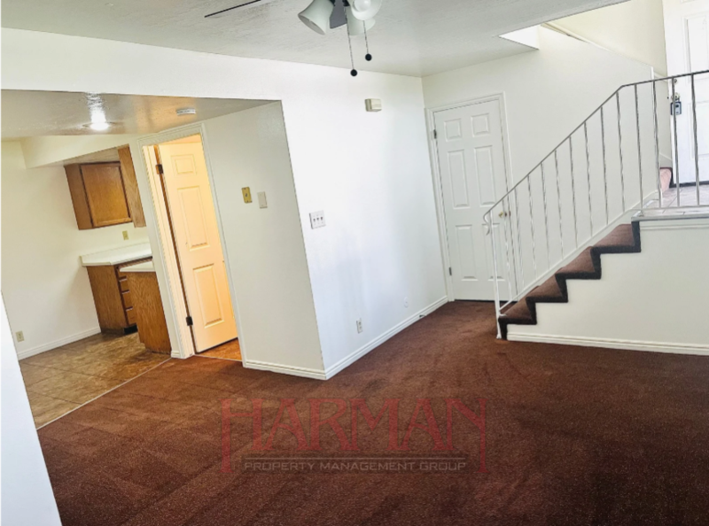 699 Nw - Photo 2 of 31