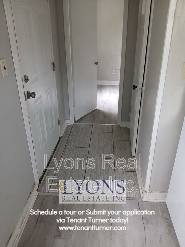 1706 Clover Dr - Photo 6 of 9